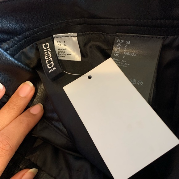 NWT H&M peplum leather skirt - Picture 3 of 3